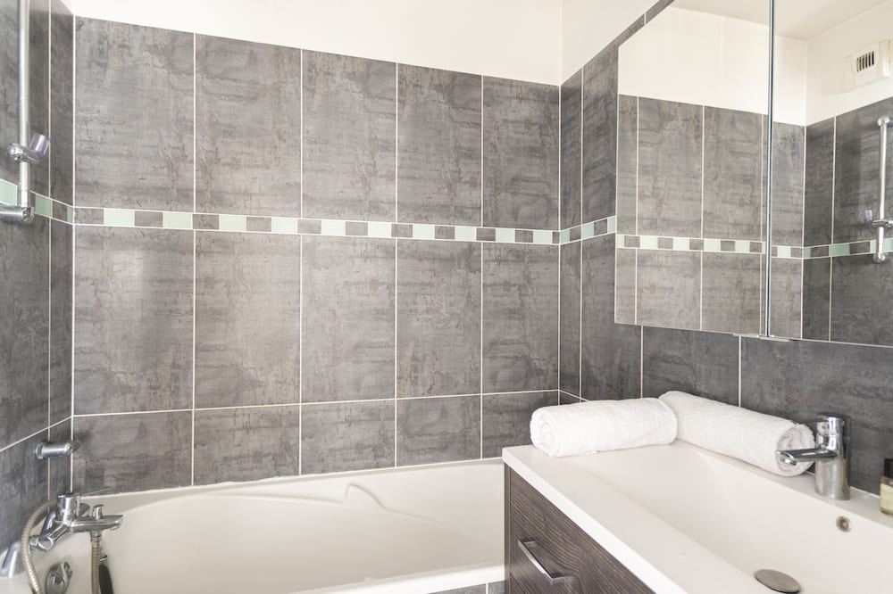 Photo of Bathroom in Billancourt–Rives de Seine