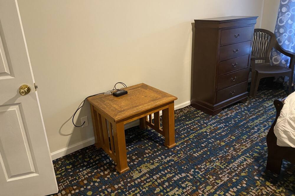 Photo of Bedroom in Broadway