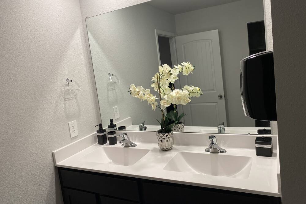 Photo of Bathroom in Huntsville