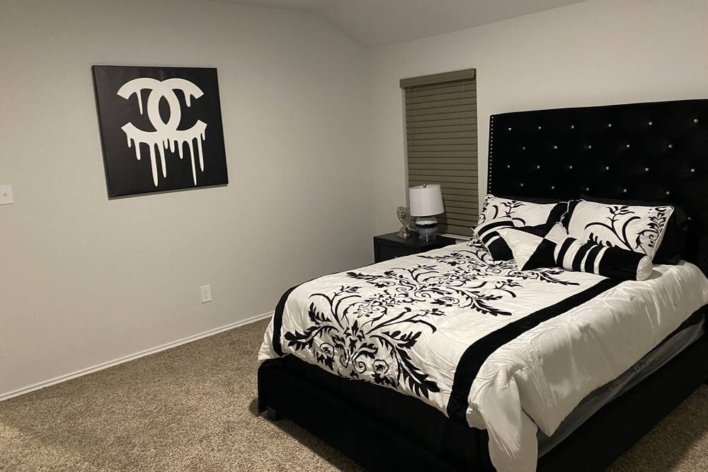 Photo of Bedroom in Huntsville