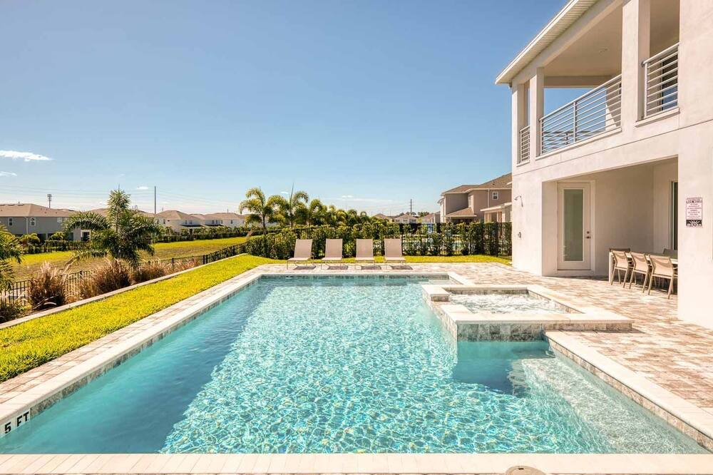 Photo of Outdoor in Bay Lake