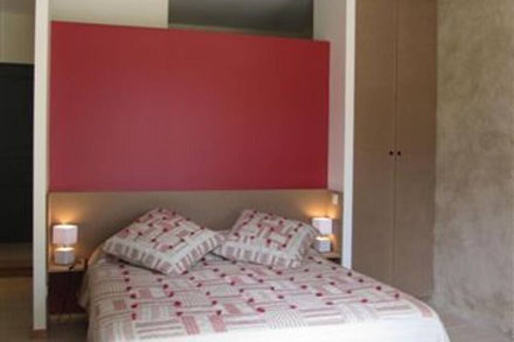 Photo of Bedroom in Roussennac