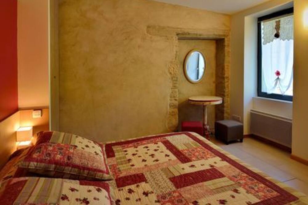 Photo of Bedroom in Roussennac