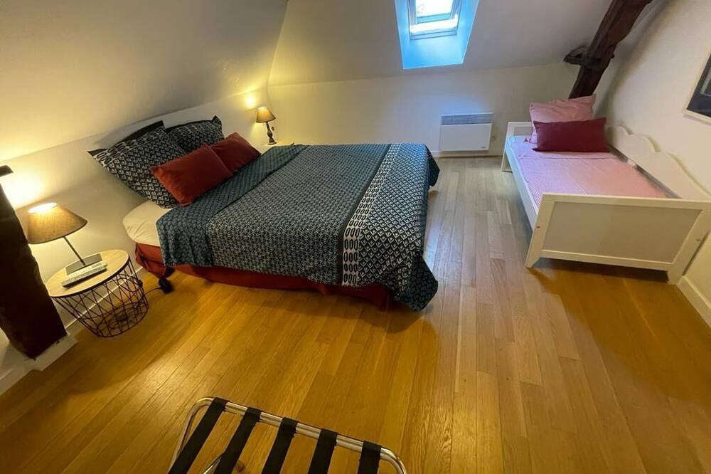 Photo of Bedroom in Vernou-sur-Brenne