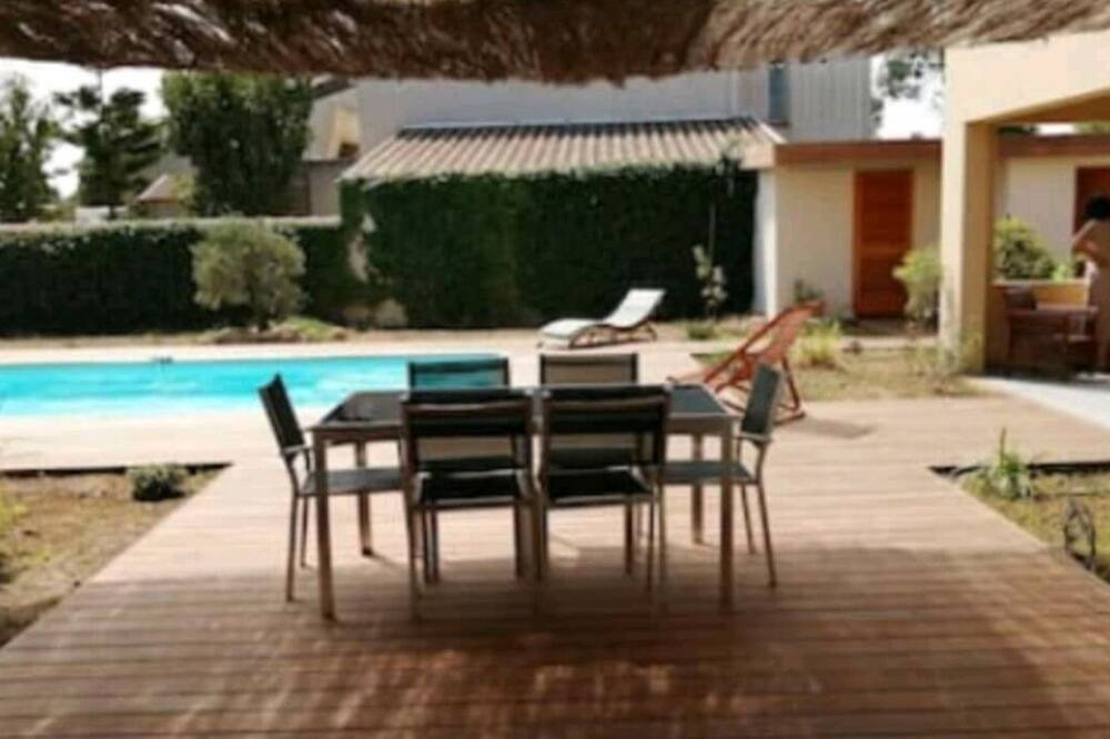 Photo of Outdoor in Pia