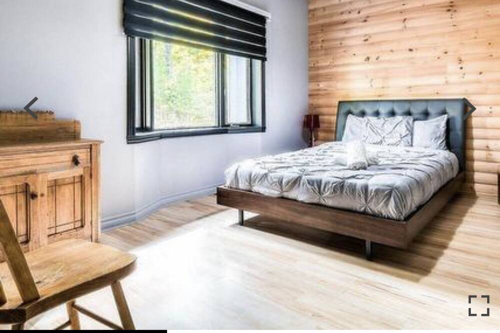 Photo of Bedroom in Mont-Tremblant