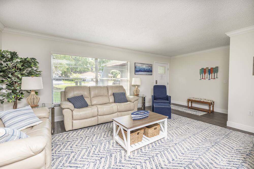 Photo of Bedroom in Brooksville