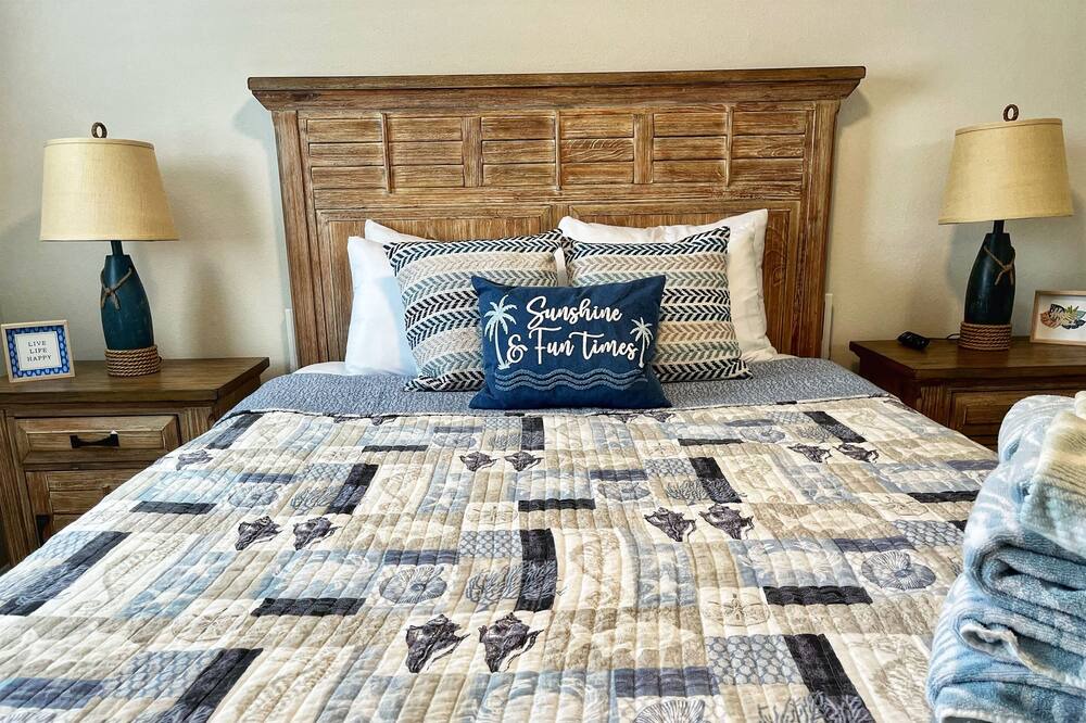 Photo of Bedroom in Brooksville