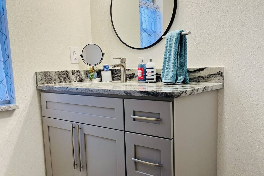Photo of Bedroom in Brooksville