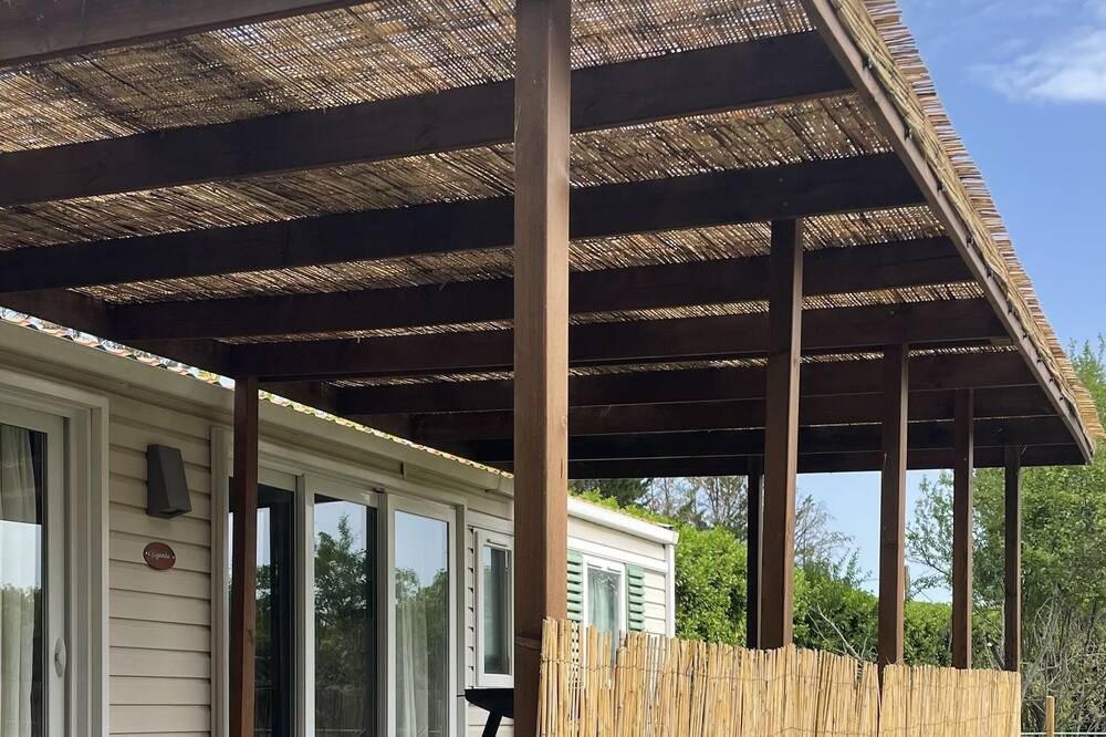 Photo of Outdoor in Lamotte-du-Rhone