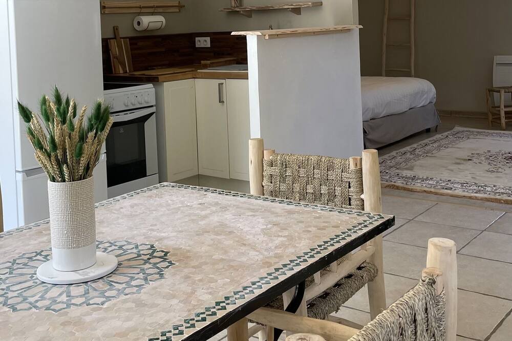 Photo of Bedroom in Lamotte-du-Rhone