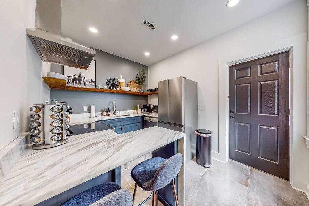 Photo of Kitchen in Smoketown Jackson