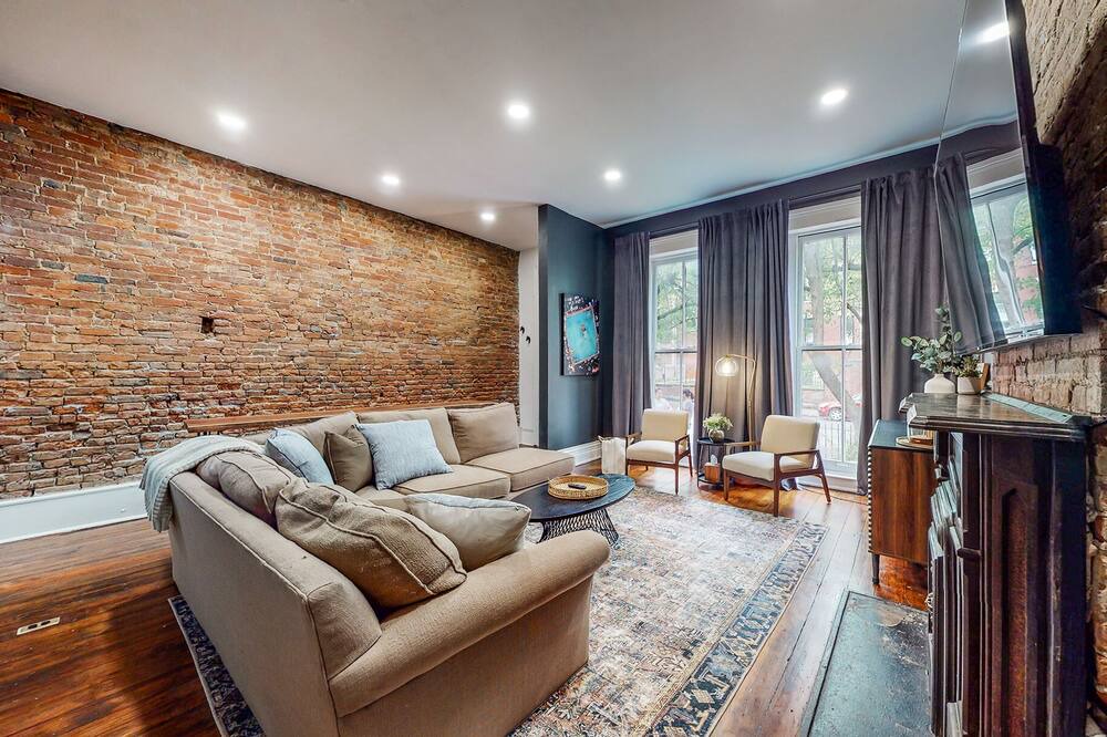 Photo of Livingroom in Smoketown Jackson