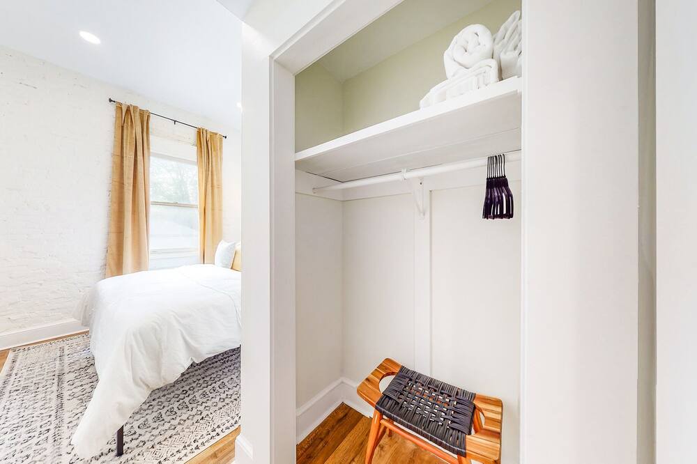 Photo of Bedroom in Smoketown Jackson