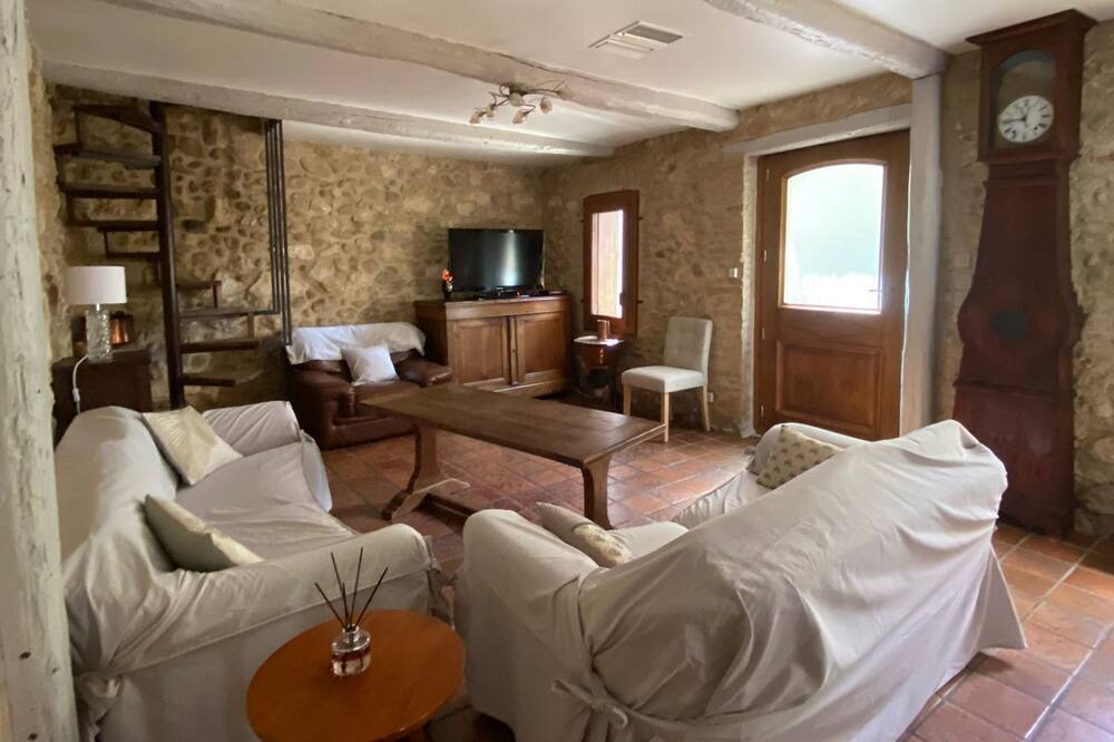 Photo of Livingroom in Aniane