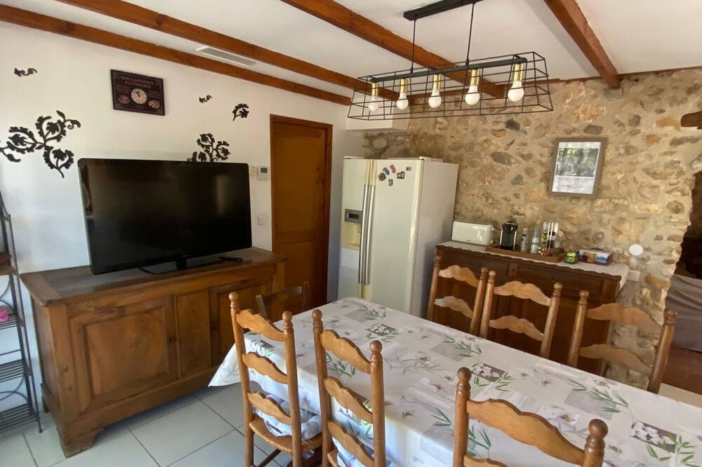 Photo of Livingroom in Aniane