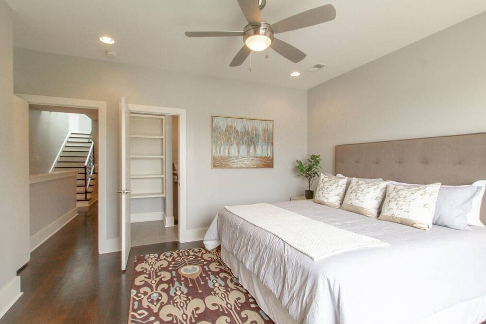 Photo of Bedroom in The Gulch