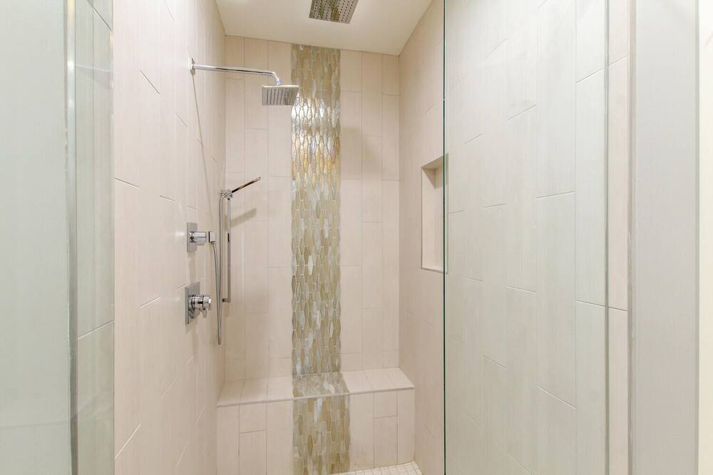 Photo of Bathroom in The Gulch