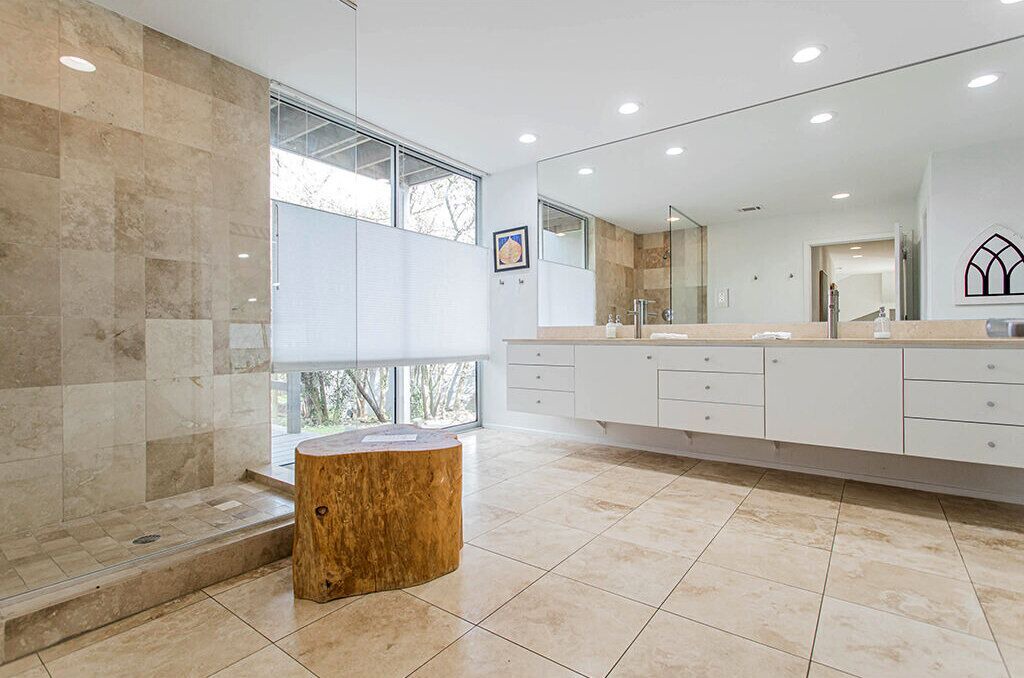 Photo of Bathroom in Westridge Estates