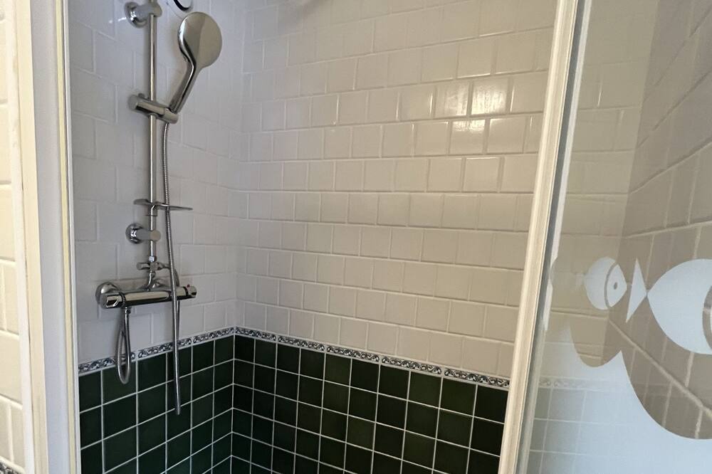 Photo of Bathroom in Villeneuve-la-Riviere