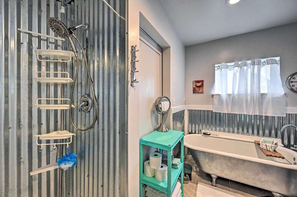 Photo of Bathroom in Index
