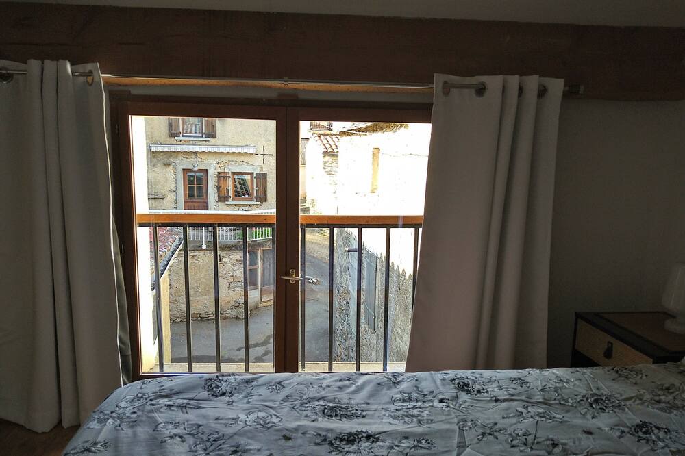 Photo of Bedroom in Courniou