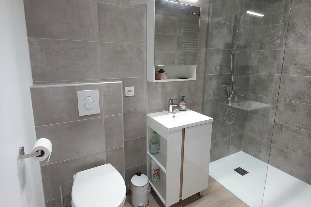 Photo of Bathroom in Courgains