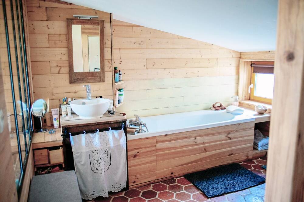 Photo of Bathroom in Villennes-sur-Seine