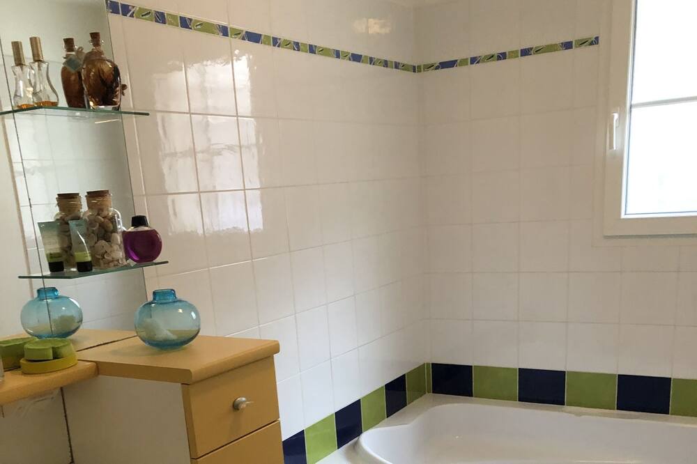 Photo of Bathroom in Saint-Michel-Chef-Chef