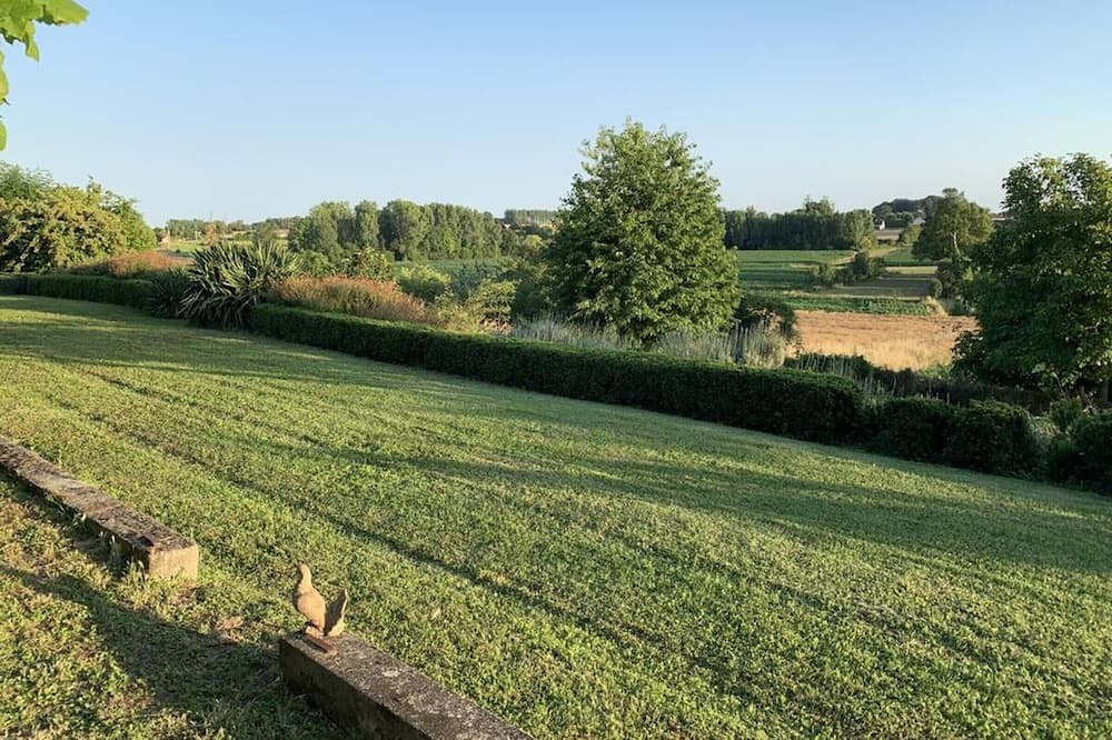 Photo of Outdoor in Sarce