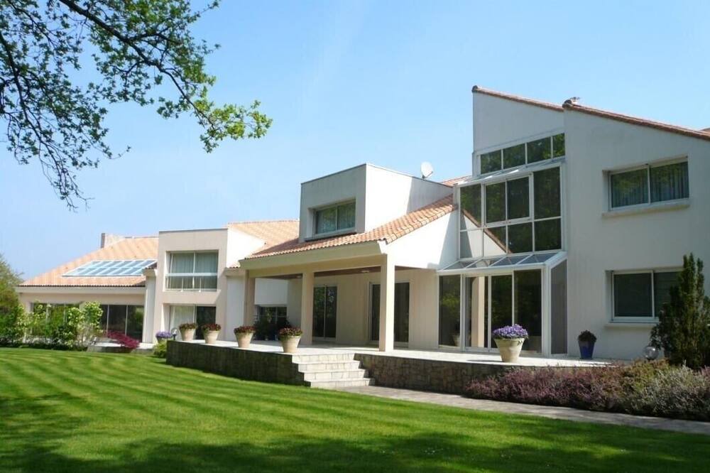 Photo of Outdoor in Basse-Goulaine
