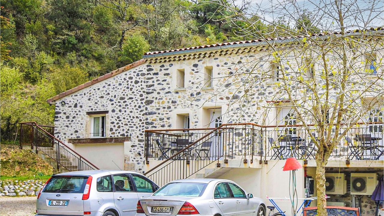 Photo of Outdoor in Meysse