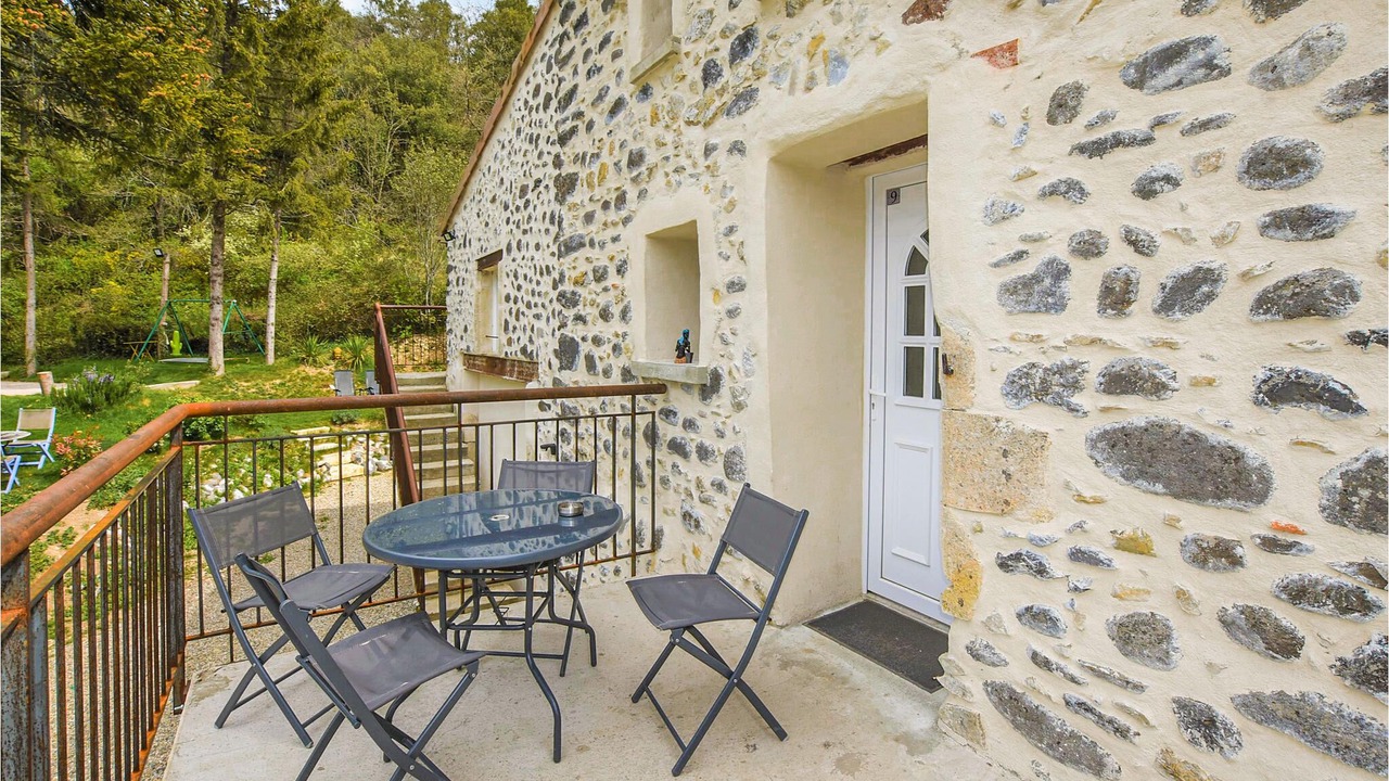 Photo of Outdoor in Meysse