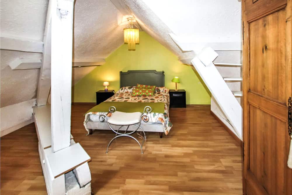 Photo of Others in Corps