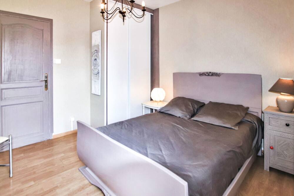 Photo of Others in Corps