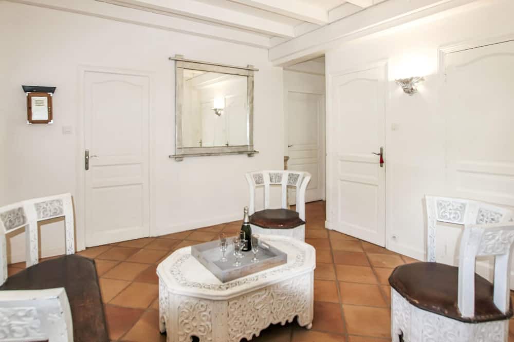 Photo of Bedroom in Corps