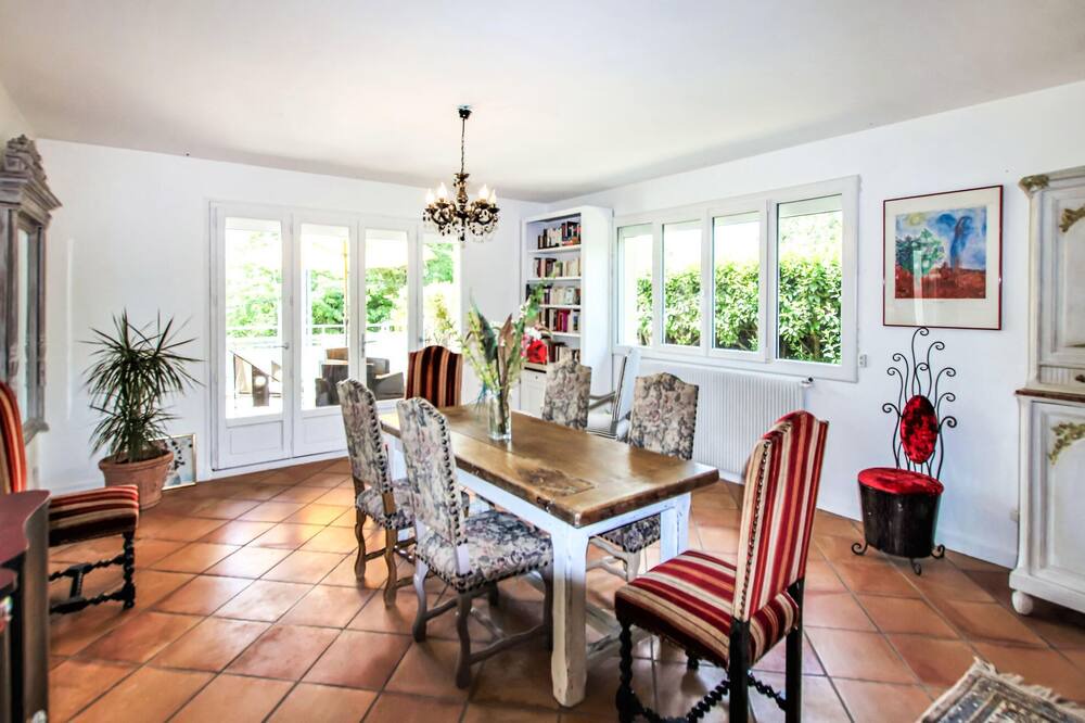 Photo of Bedroom in Corps