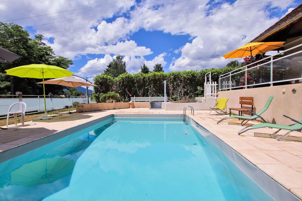 Photo of Outdoor in Corps