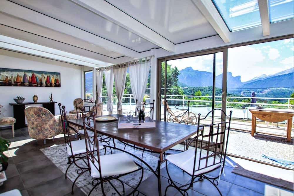 Photo of Others in Corps