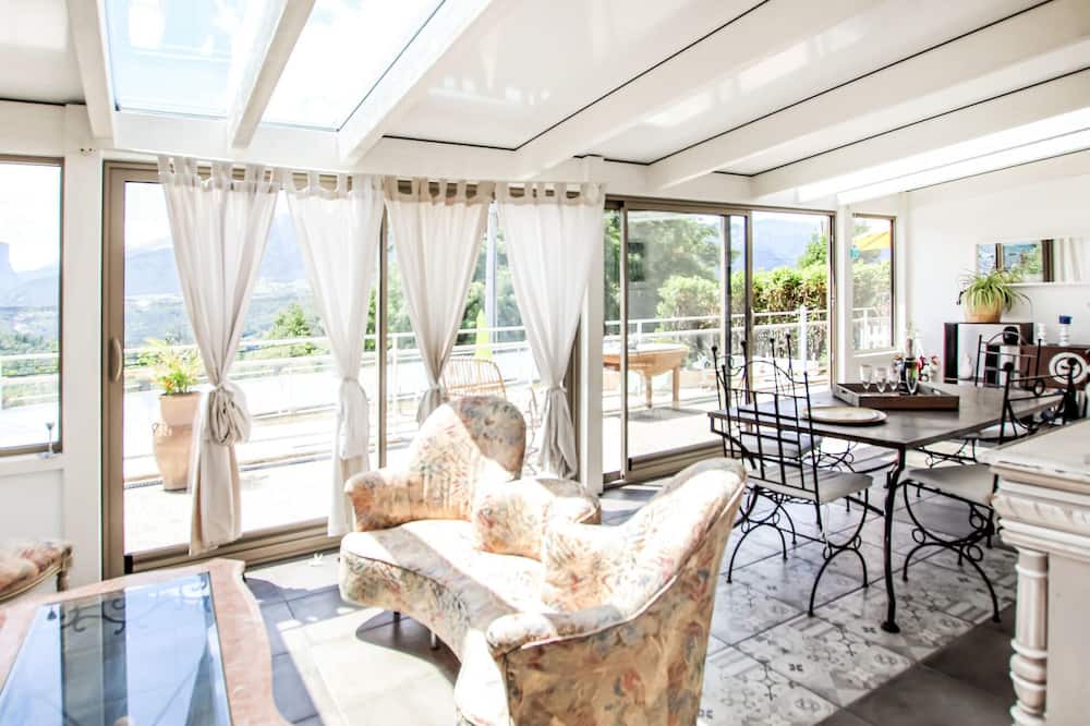 Photo of Others in Corps