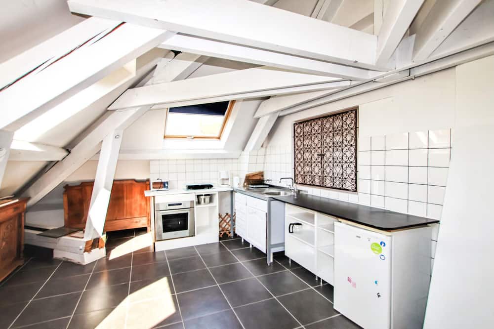 Photo of Others in Corps