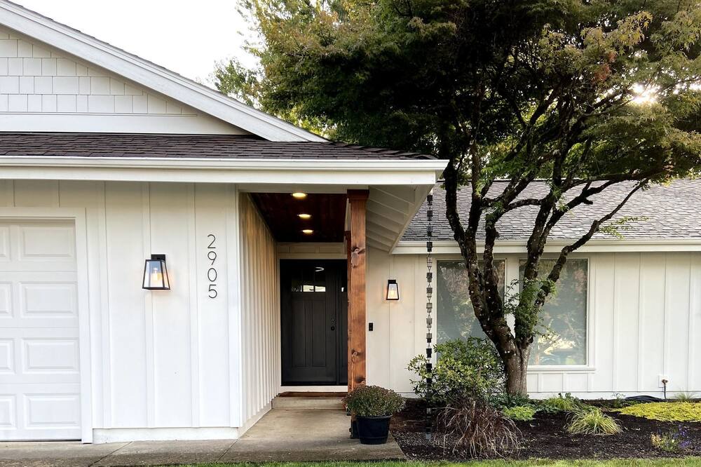 Photo of Others in Eugene