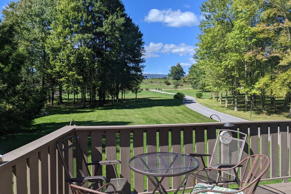 Photo of Patio Balcony in Pine Bush