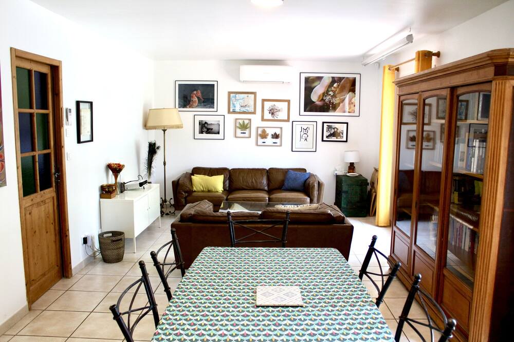 Photo of Livingroom in Peypin