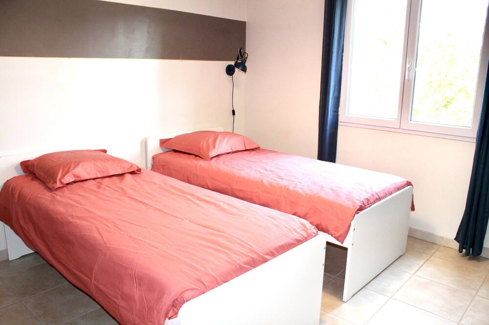 Photo of Bedroom in Peypin