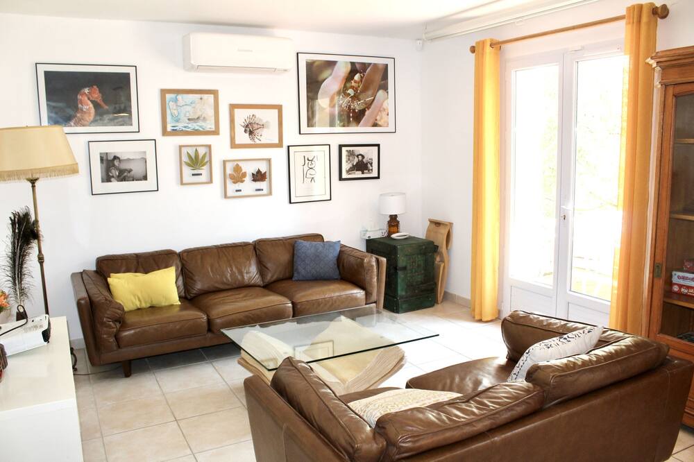 Photo of Livingroom in Peypin