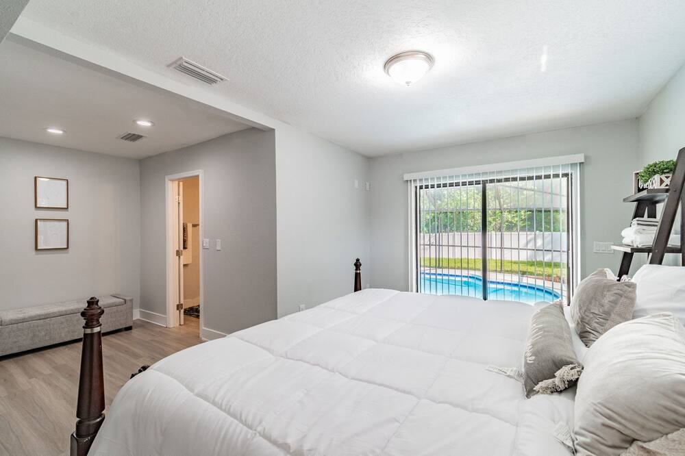 Photo of Bedroom in Citrus Park