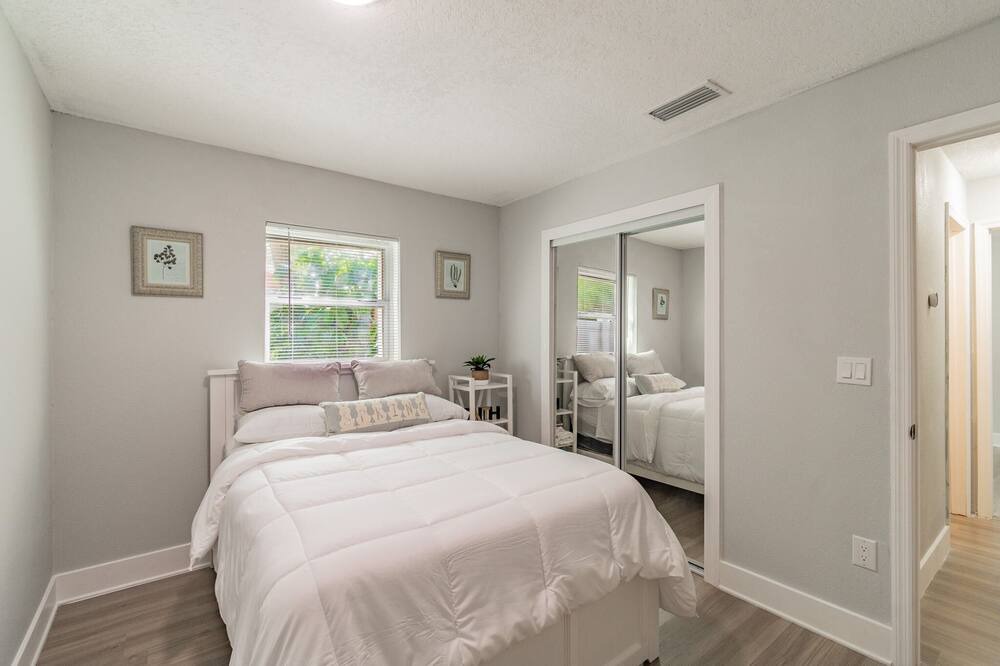 Photo of Bedroom in Citrus Park