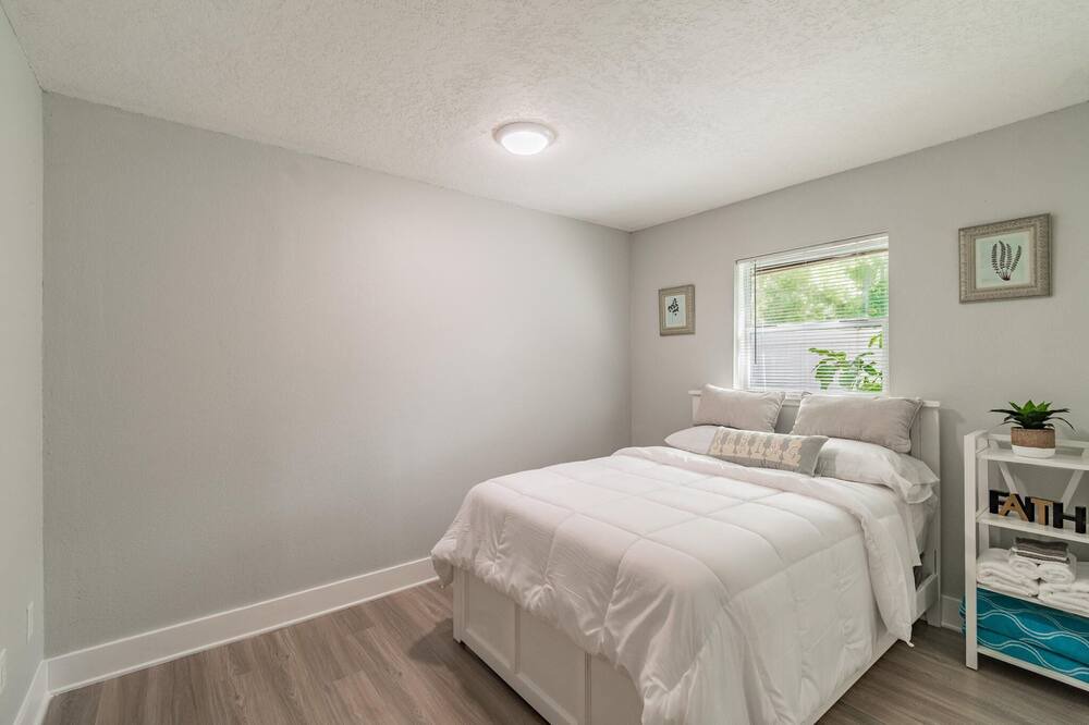 Photo of Bedroom in Citrus Park