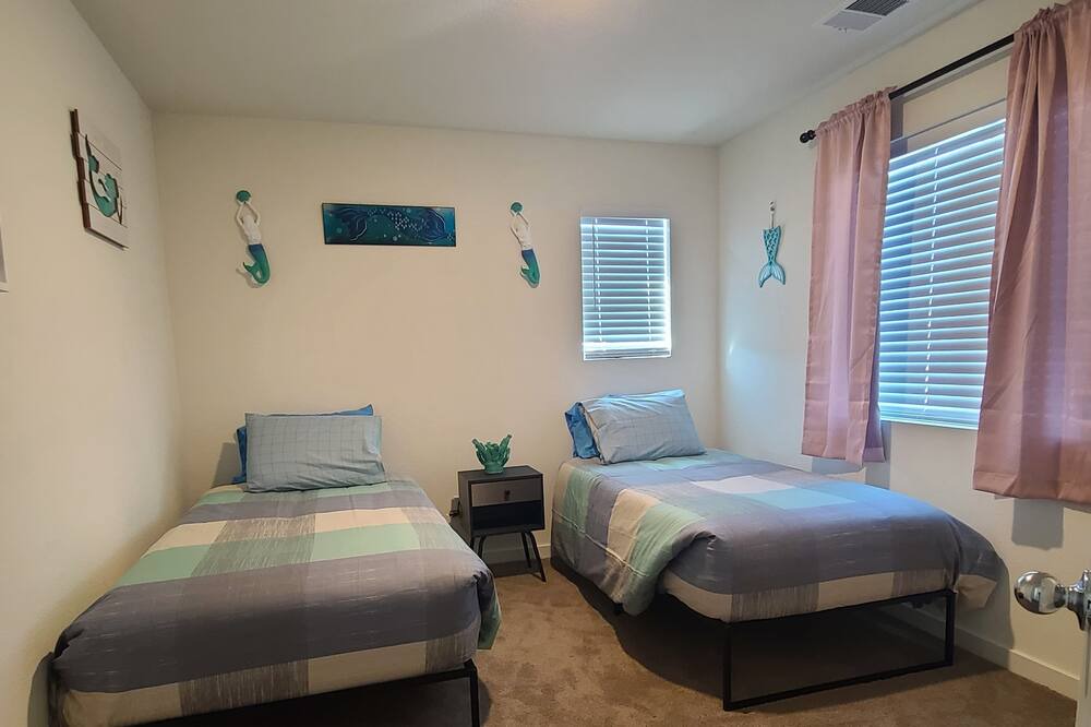 Photo of Bedroom in Roseville